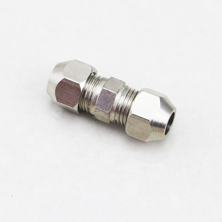 Raccordo per tubo con ghiera d - Compression Fitting Brass recensione e prezzo